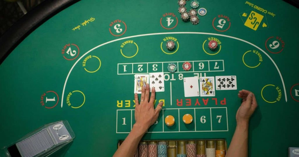 Bí Quyết Áp Dụng Bảng Chiến Lược Blackjack Nâng Cao: Tỷ Lệ Thắng 72%‌
