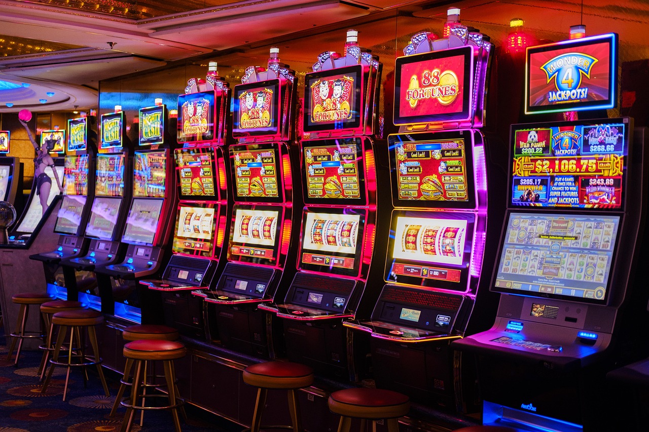 Hướng Dẫn 4 Bước Chơi Slot Machine Hiệu Quả: Chiến Lược SEO Cho Chuyên Gia Việt‌